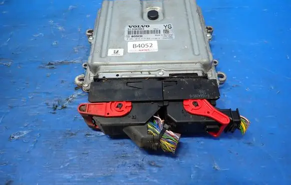 Volvo XC60 Engine control unit/module 31336983 0281018414 1039S50500
