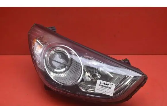 Hyundai ix35 Headlight/headlamp 921022Y