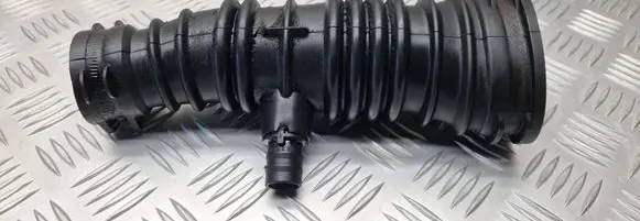 Ford Focus C-MAX Air intake hose/pipe 3M519A673M
