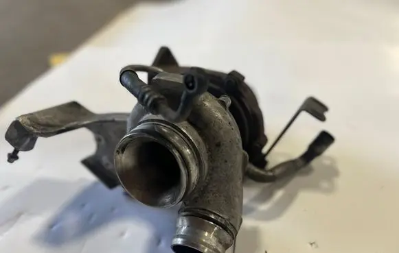 BMW 1 E81 E87 Turbo 25820310