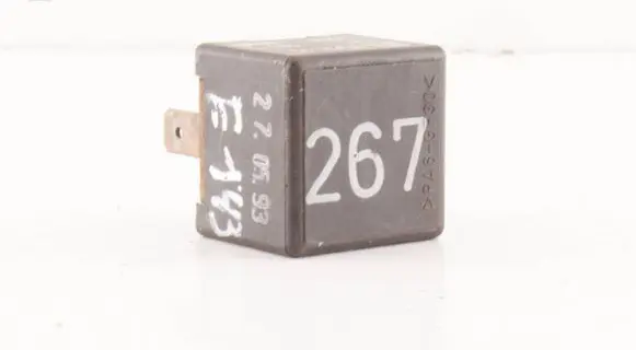 Volkswagen PASSAT B5 Other relay 443919578C 899519
