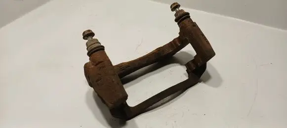 Toyota RAV 4 (XA30) Front brake pad spring