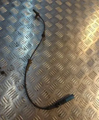 BMW 5 E60 E61 Front ABS sensor wiring 
