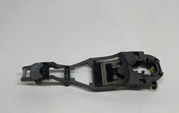 Volkswagen PASSAT B5.5 Front door exterior handle 3B0837885