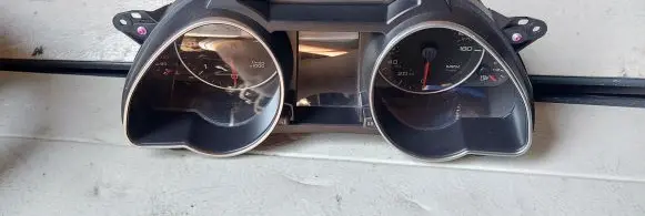 Audi A5 8T 8F Speedometer (instrument cluster)