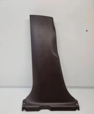 (B) pillar trim (bottom)