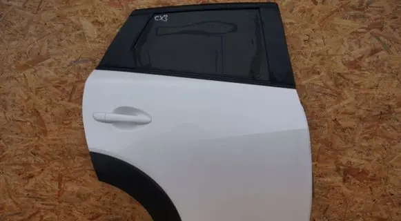 Mazda CX-3 Rear door 
