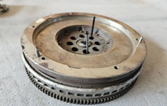 Mercedes-Benz Sprinter W906 Dual mass flywheel A6510303105 062294000810