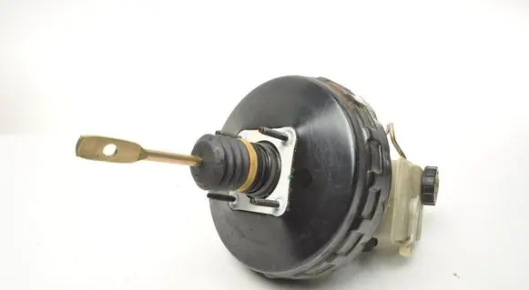 Volvo V70 Master brake cylinder 30714321