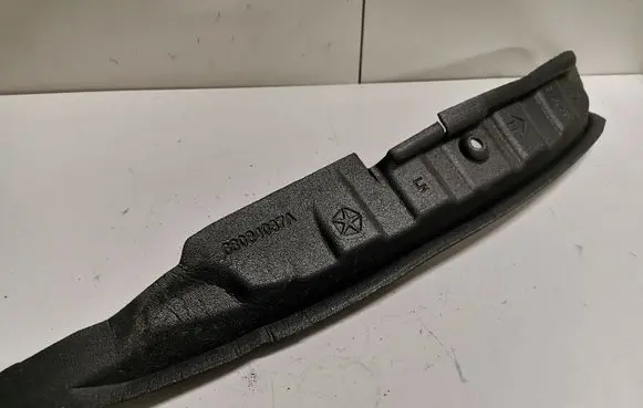 Dodge Durango Fender end trim 68084037A
