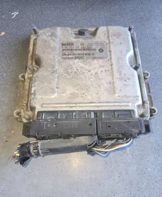 Chrysler Voyager Engine control unit/module 0281012999 1039S16545 P05094800AC