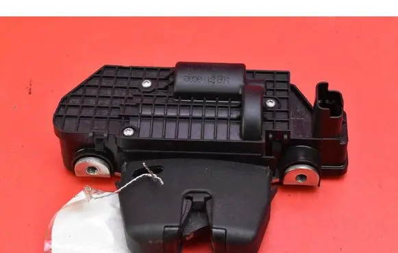 Citroen C3 Tailgate/trunk/boot lock/catch/latch 9684048680