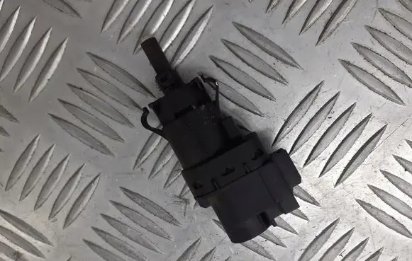 Ford Focus Brake pedal sensor switch 3M5T-13480-AC