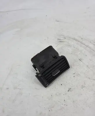 Toyota Avensis T250 Dashboard side air vent grill/cover trim 