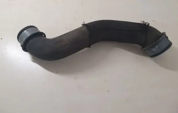 Mercedes-Benz E W212 Engine coolant pipe/hose A2125018282