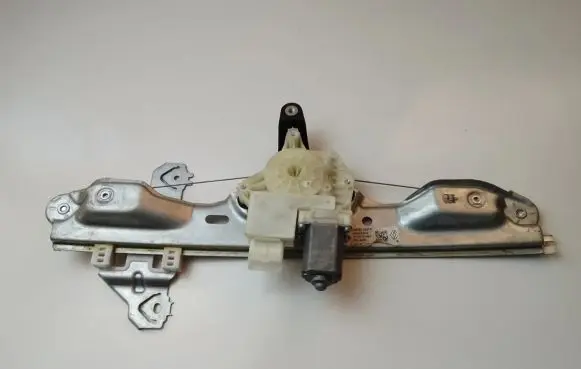 Rear window lifting mechanism without motor