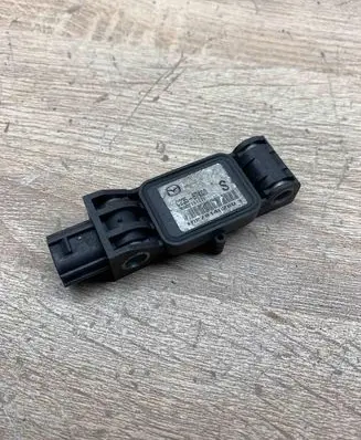 Mazda 5 Airbag deployment crash/impact sensor C23557KC0