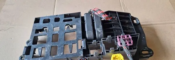 Audi A6 S6 C6 4F Fuse box set 4f0971845