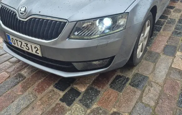Skoda Octavia Mk3 (5E) Headlight/headlamp 030127228300 5E1941015B 33423344
