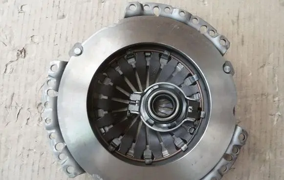 Audi A2 Clutch pressure plate 3082600502T