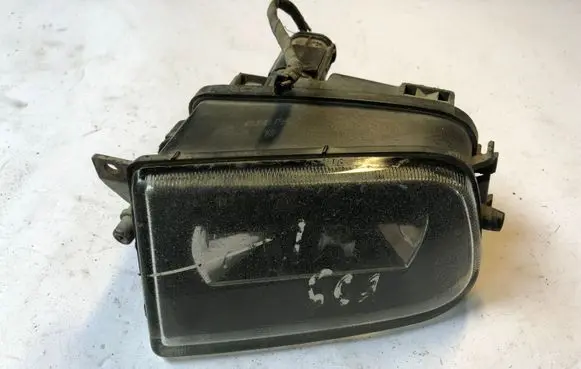 BMW 5 E39 Front fog light 37020999 8360576 63178360576