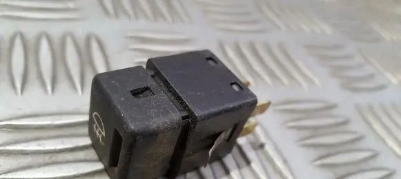 Fog light switch