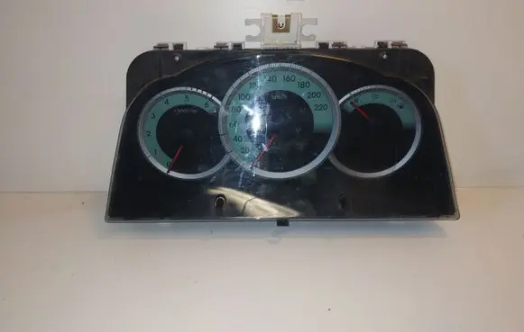 Toyota Corolla Verso E121 Speedometer (instrument cluster) 838000F060L
