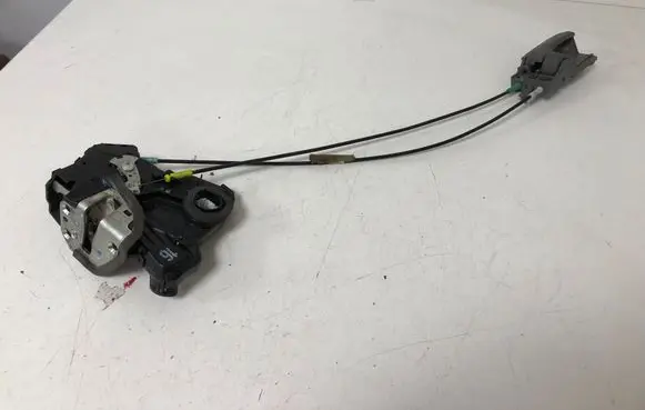 Toyota Hilux (AN10, AN20, AN30) Front door lock