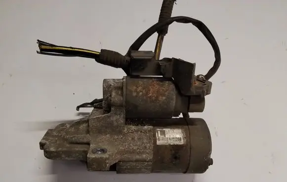 Mazda 6 Starter motor M000T90981 L813