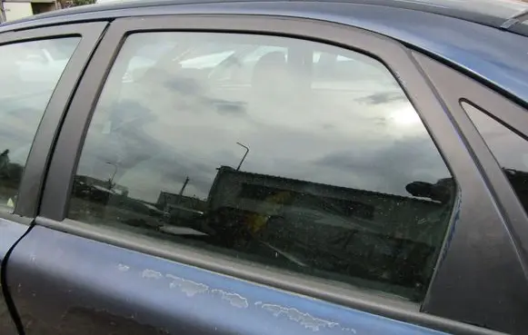 Volvo S80 Rear door window glass 