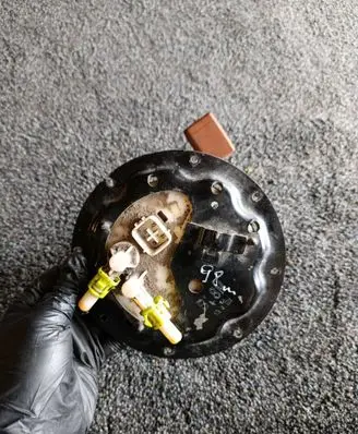 Mazda 323 F Fuel level sensor BL8M