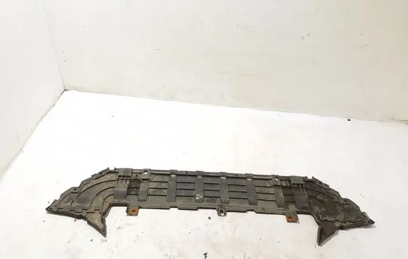 Volvo XC90 Engine splash shield/under tray 31404141