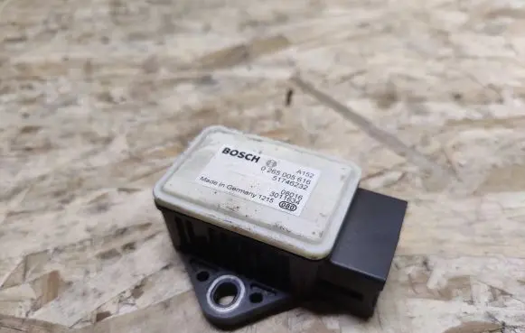 Maserati GranTurismo ESP acceleration yaw rate sensor 0265005616 51746232