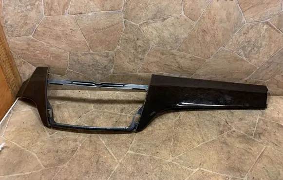 Mercedes-Benz GLE (W166 - C292) Dashboard glove box trim A1666802471