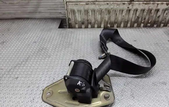 Alfa Romeo 166 Rear seatbelt