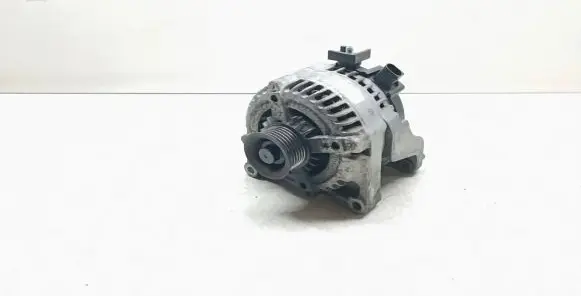 BMW 2 F46 Generator/alternator 7640131 1042118181