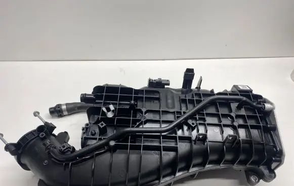 BMW 5 G30 G31 Intake manifold 8603914 70602694