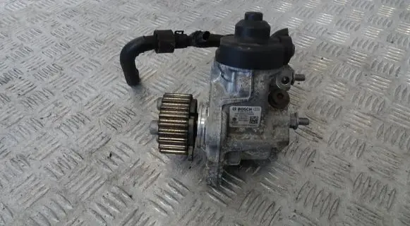 Volkswagen PASSAT B7 Fuel injection high pressure pump 03L130755L