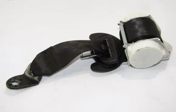 Rear seatbelt