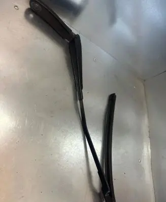 Volvo V70 Windshield/front glass wiper blade 31276002