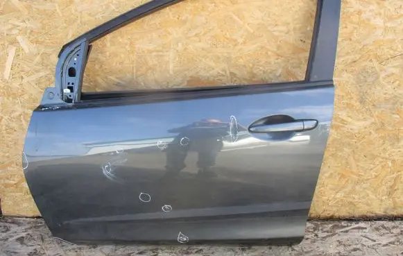 Mazda 2 Front door 254580