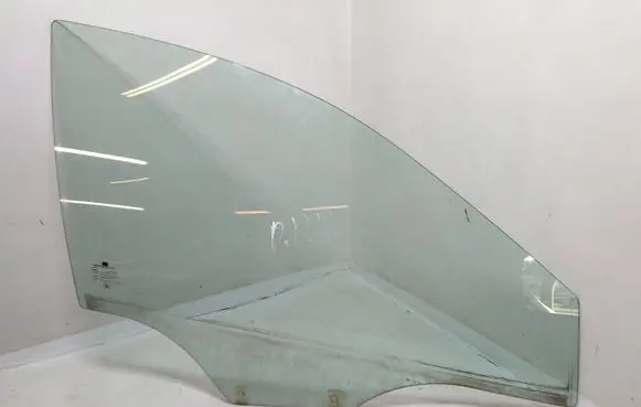 Chevrolet Epica Front door window glass four-door