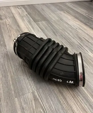 Volvo XC90 Air intake hose/pipe 31370326