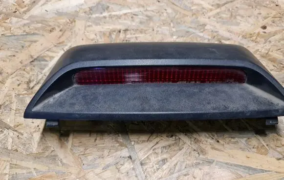 Lexus IS 200-300 Third/center stoplight 201B76575 76575