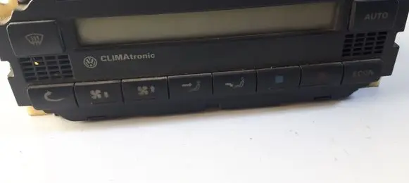 Volkswagen PASSAT B5 Climate control unit 5HB00761700 1J1907044