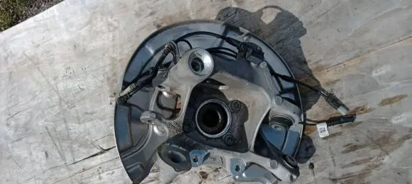BMW 7 G11 G12 Front wheel hub 62165410