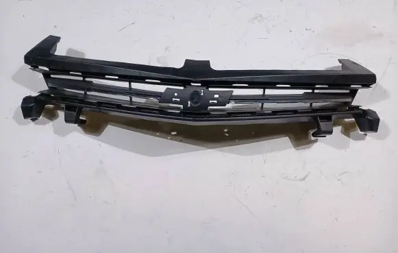 Chevrolet Camaro Front grill 84140576