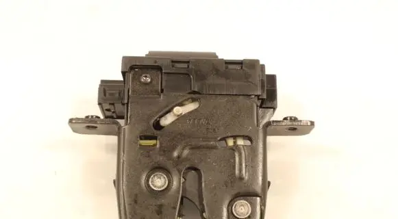 Nissan Qashqai Tailgate/trunk/boot lock/catch/latch 90502