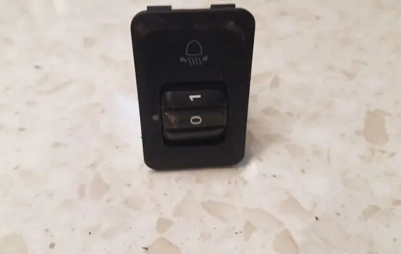 Mitsubishi Pajero Sport I Light switch 2J25