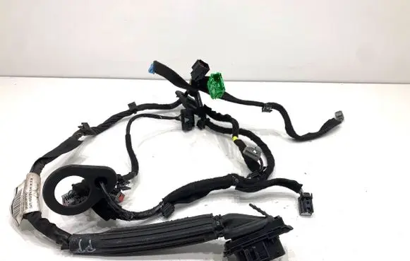 Volvo V40 Front door wiring loom 31334104
